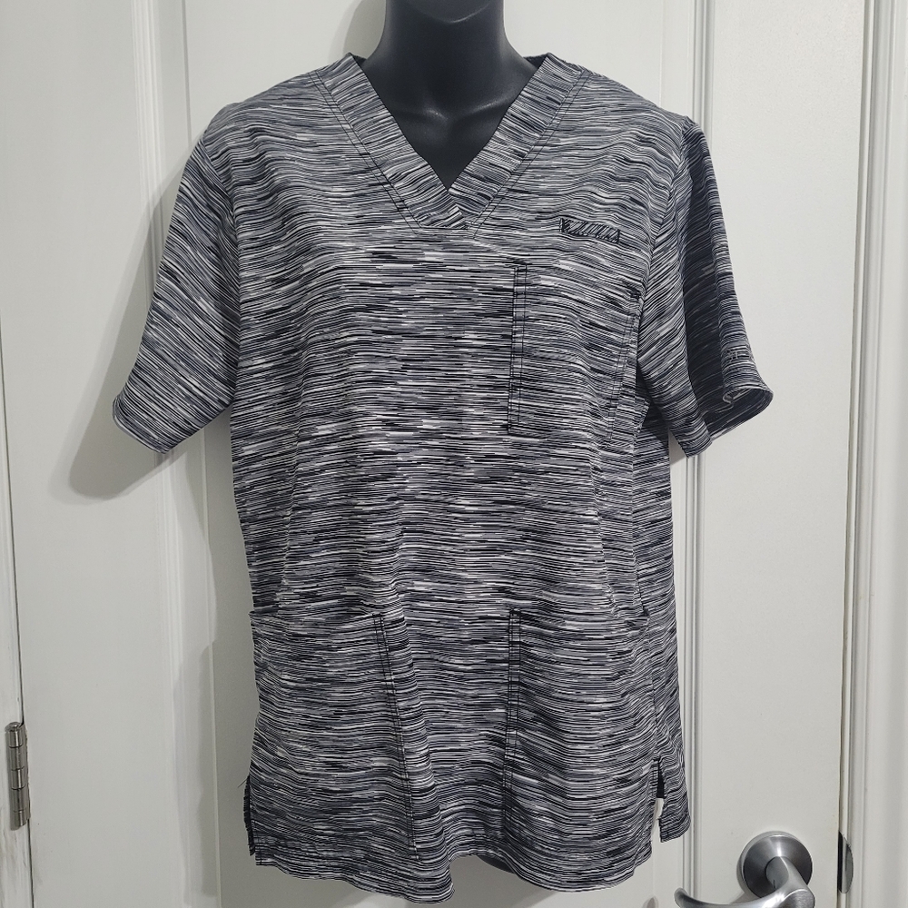 💲2️⃣ White Cross Fit Monochrome Striped V-Neck Scrub Top Sz SM Nurse Tech PSW